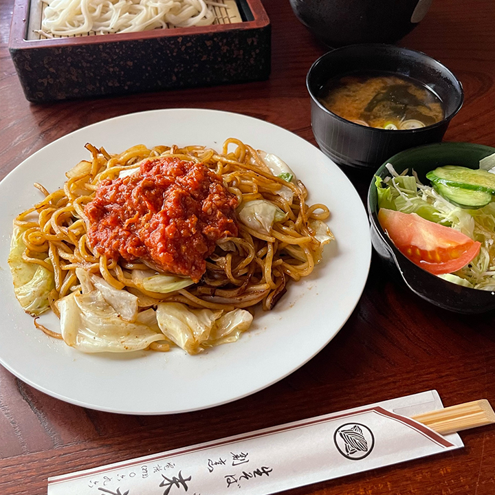 青春のトマト焼きそば